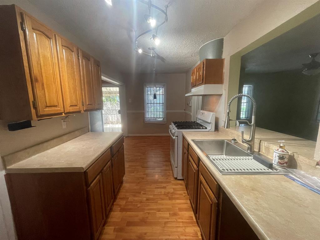 Crestview - Residential