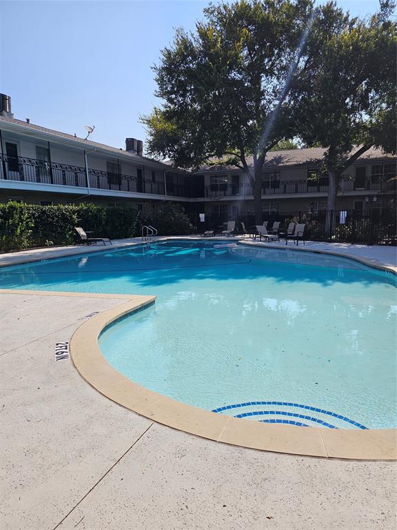 Williamsburg 01 Condo - Residential