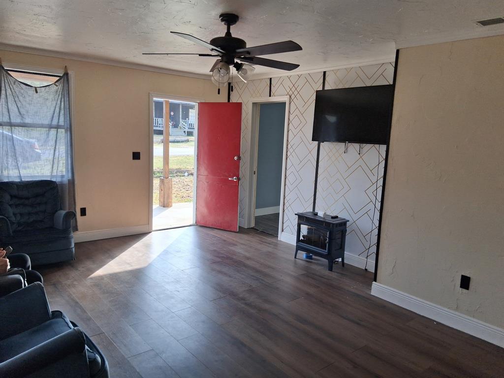 109 N Huckaby Street