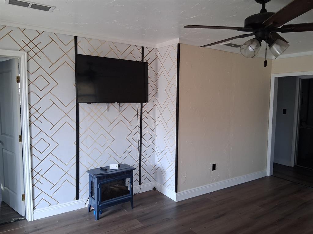 109 N Huckaby Street