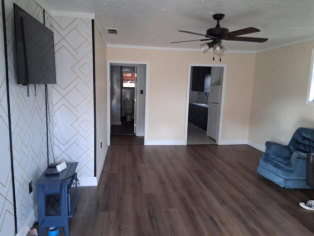 109 N Huckaby Street