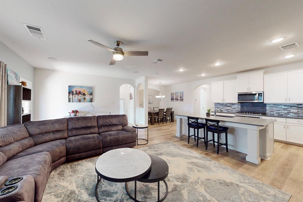 6112 Whale Rock Court