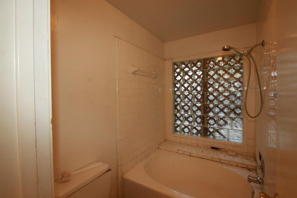 Oak Hollow Grand Prairie - Residential