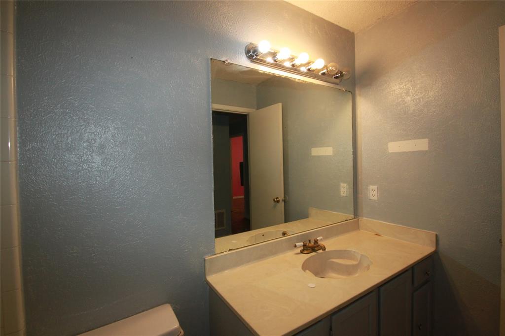 Oak Hollow Grand Prairie - Residential