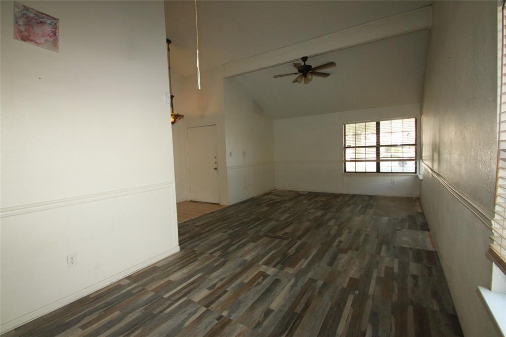 Oak Hollow Grand Prairie - Residential