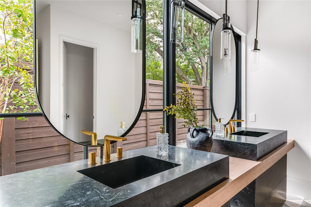 Hillcrest Park - Residential