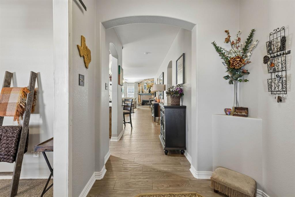 1118 Red Robin Drive