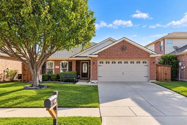 1118 RED ROBIN DR, AUBREY, TX 76227 - Image 487fd5c8a315f6a66cf68cf683154b0a/48766348