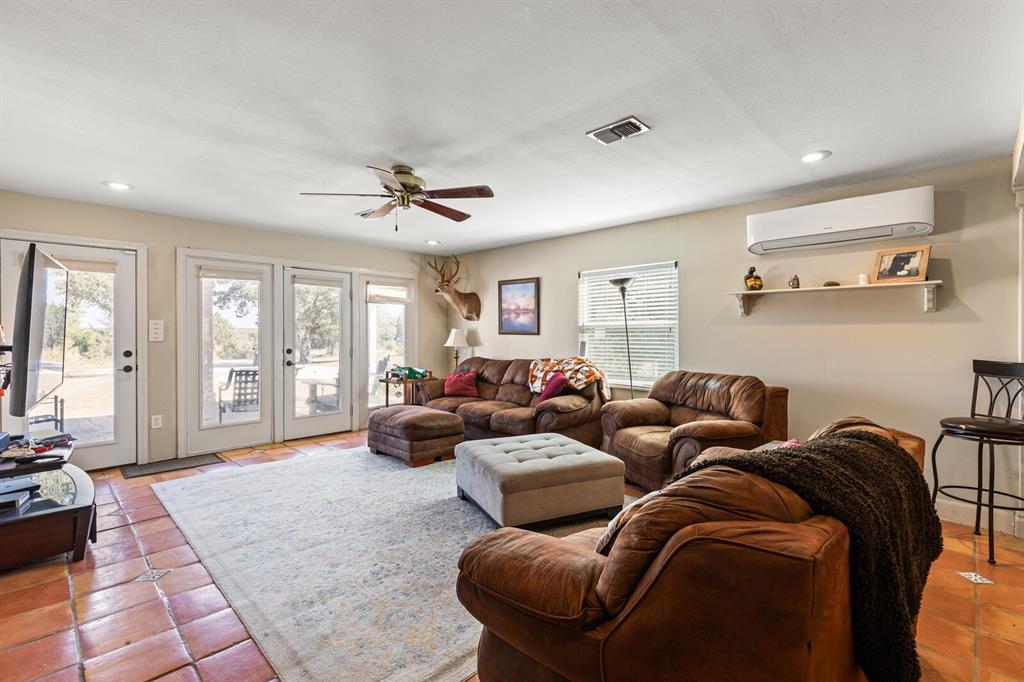 Pop Samples Steeles Creek Acr - Residential