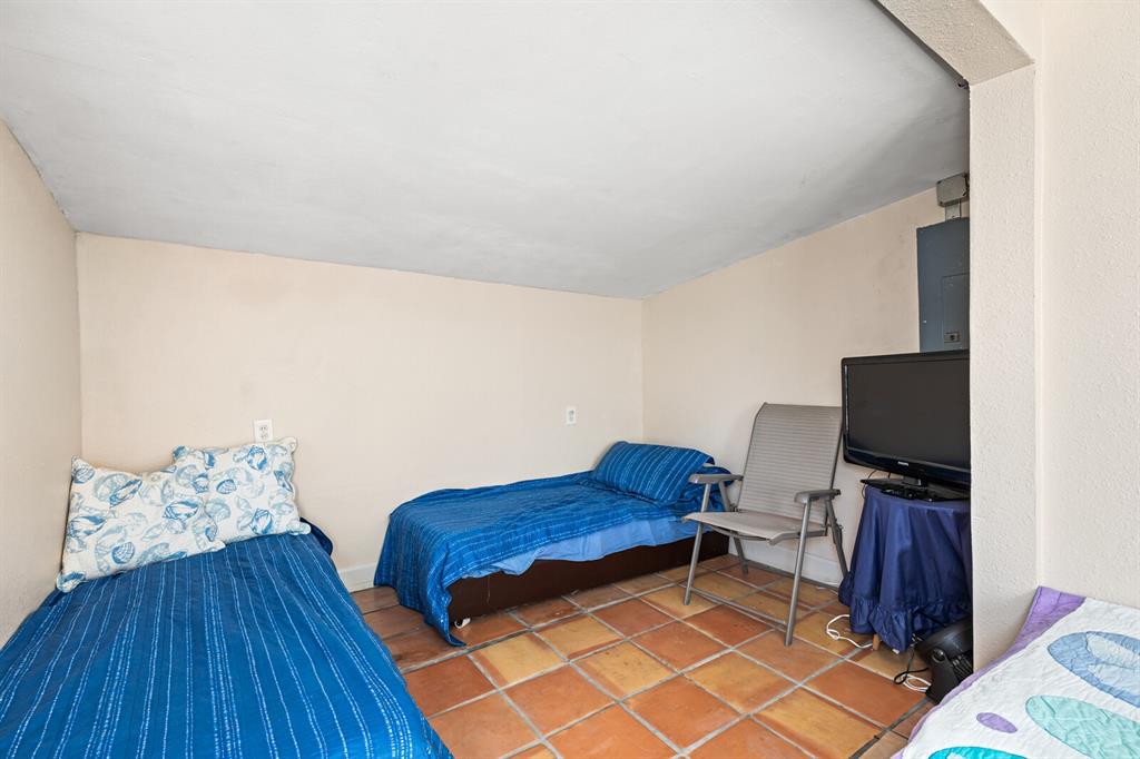 Pop Samples Steeles Creek Acr - Residential