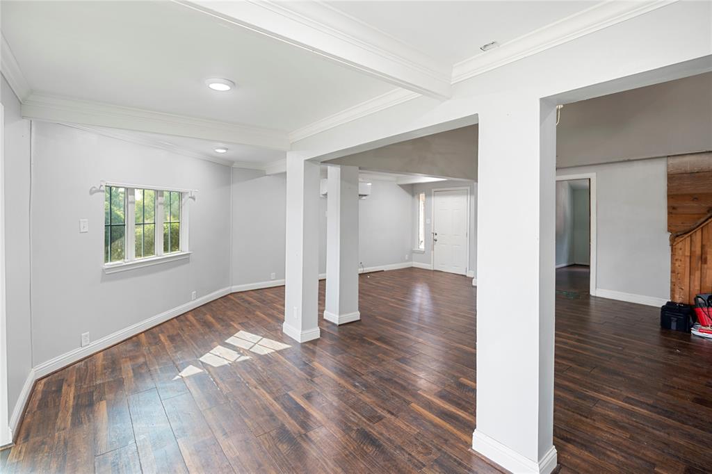 Moss Lake Estate - Residential