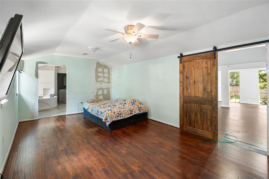 Moss Lake Estate - Residential