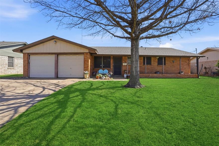 Cute and move-in ready, this 3-bedroom, 2-bath home in Wedgwood has so much to offer! The freshly updated kitchen features white Shaker cabinets and stainless-steel appliances, complemented by wood-look laminate flooring throughout. An enclosed patio garden room with mesmerizing metallic epoxy flooring creates the perfect spot for morning coffee, plant lovers, or an additional lounge area. 2025 roof and HVAC offer peace of mind. The oversized 1-car garage provides plenty of storage, but you’ll really love the 600sf shop with access from McCart Avenue, ideal for hobbies, projects, or extra workspace. With quick access to I-20, commuting and exploring Fort Worth is a breeze.