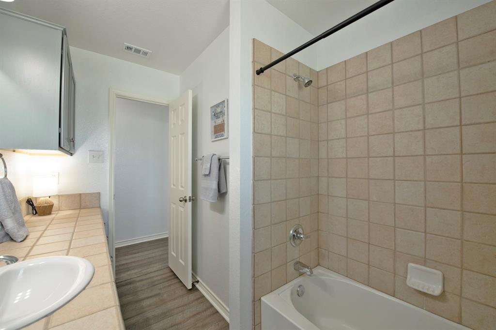 J L Peoples Sub - Residential Lease