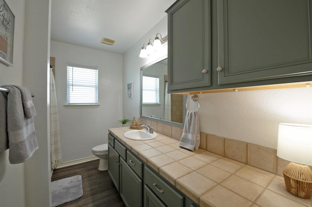 J L Peoples Sub - Residential Lease