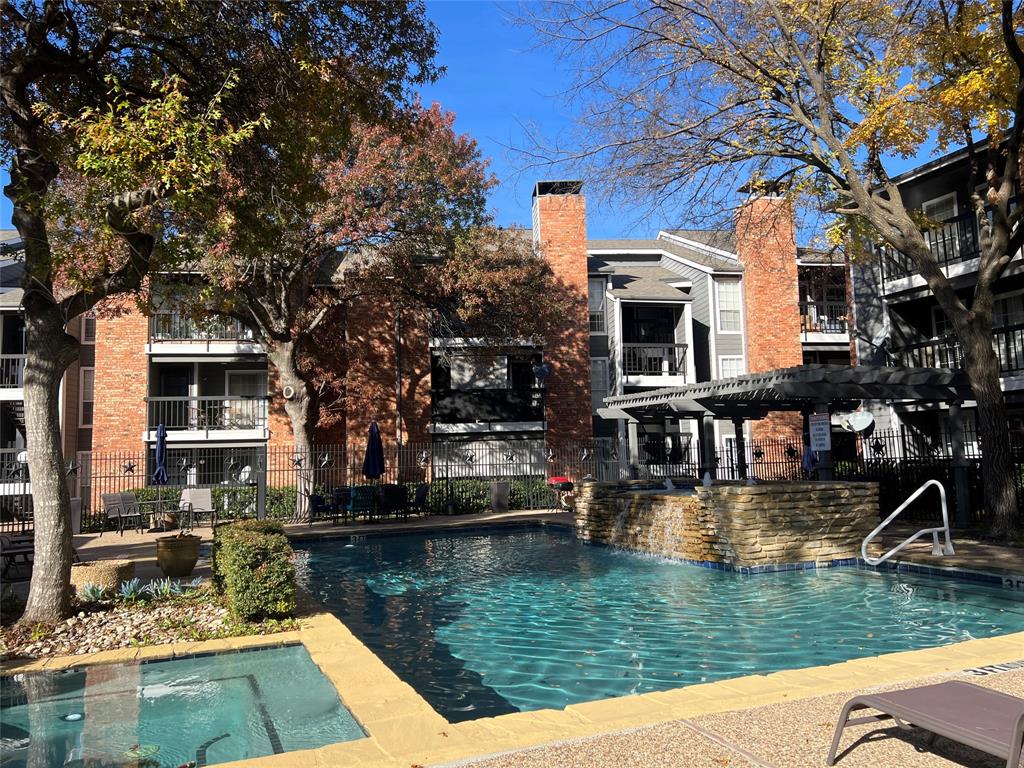 Cimarron Court Condo Ph 1 - Residential