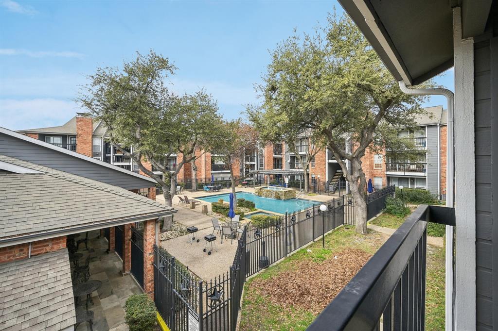 Cimarron Court Condo Ph 1 - Residential