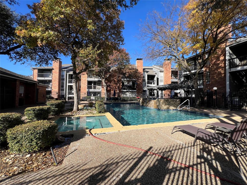 Cimarron Court Condo Ph 1 - Residential