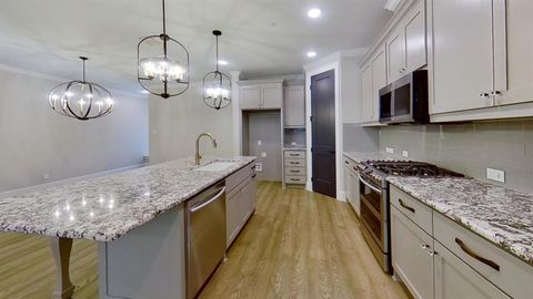 305 Sunset Lane 102 Fort Worth TX 76114