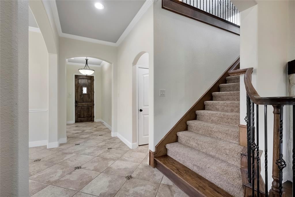 2102 Fair Parke Lane