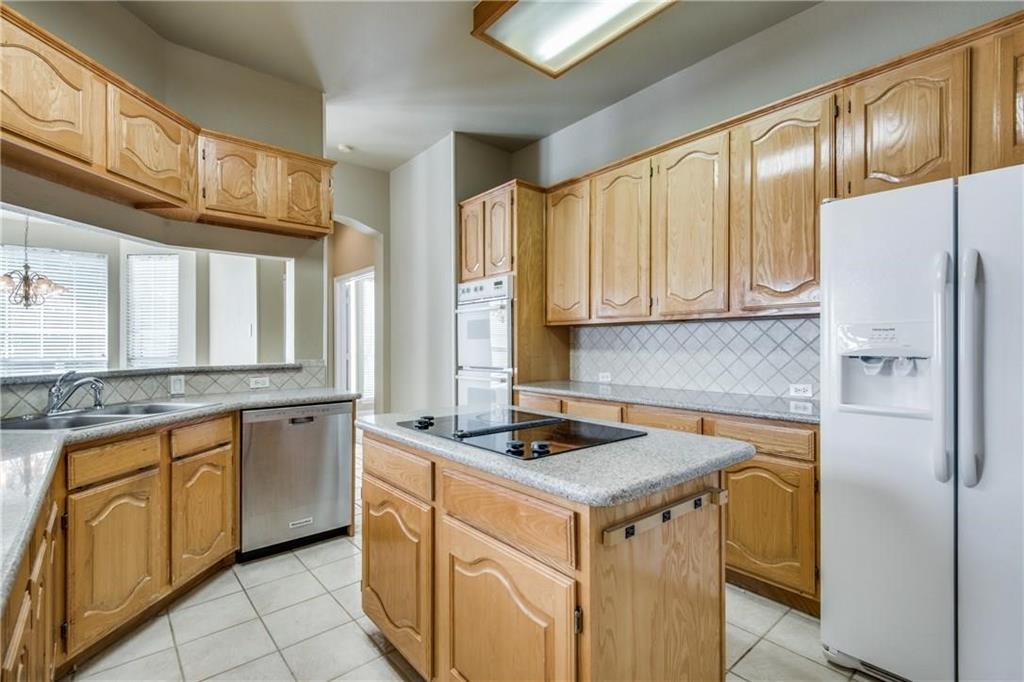 3876 Ridgelake Court