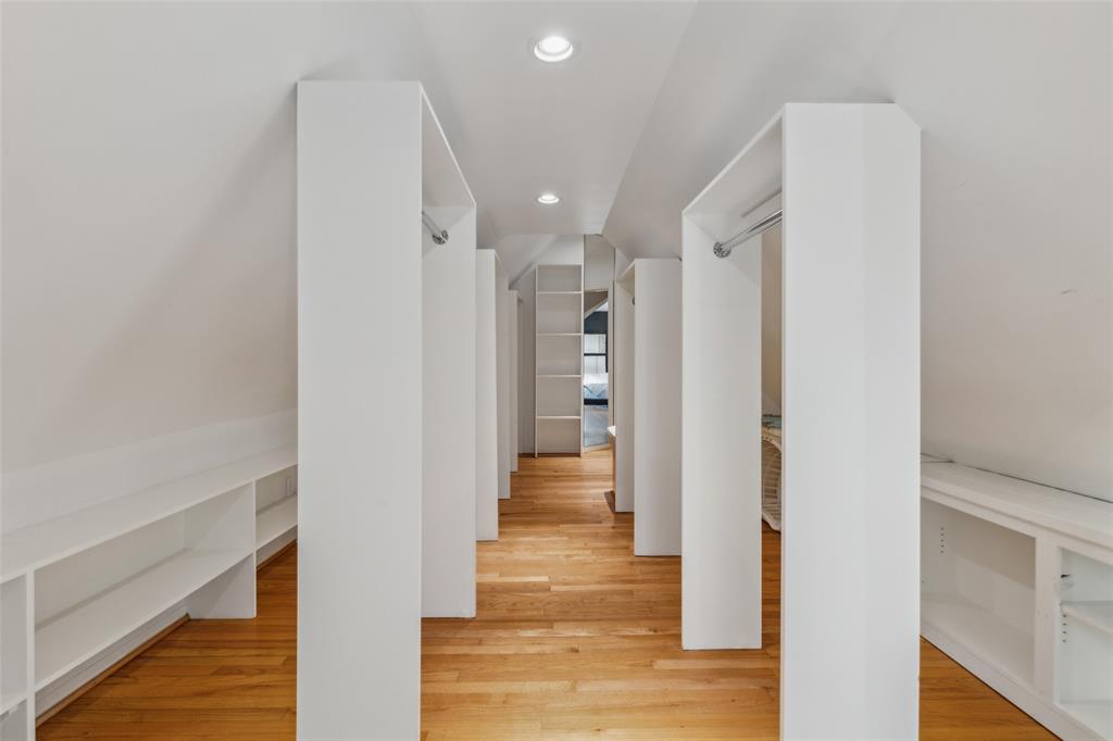 Kessler Square - Residential Lease