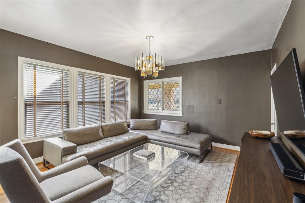 Kessler Square - Residential Lease