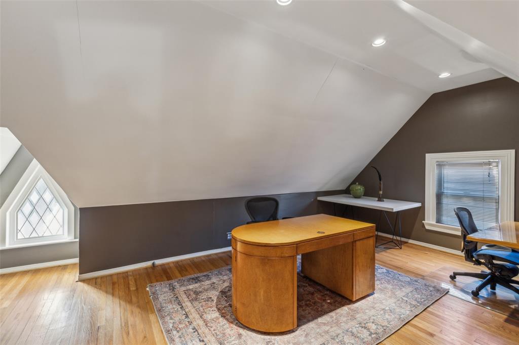 Kessler Square - Residential Lease