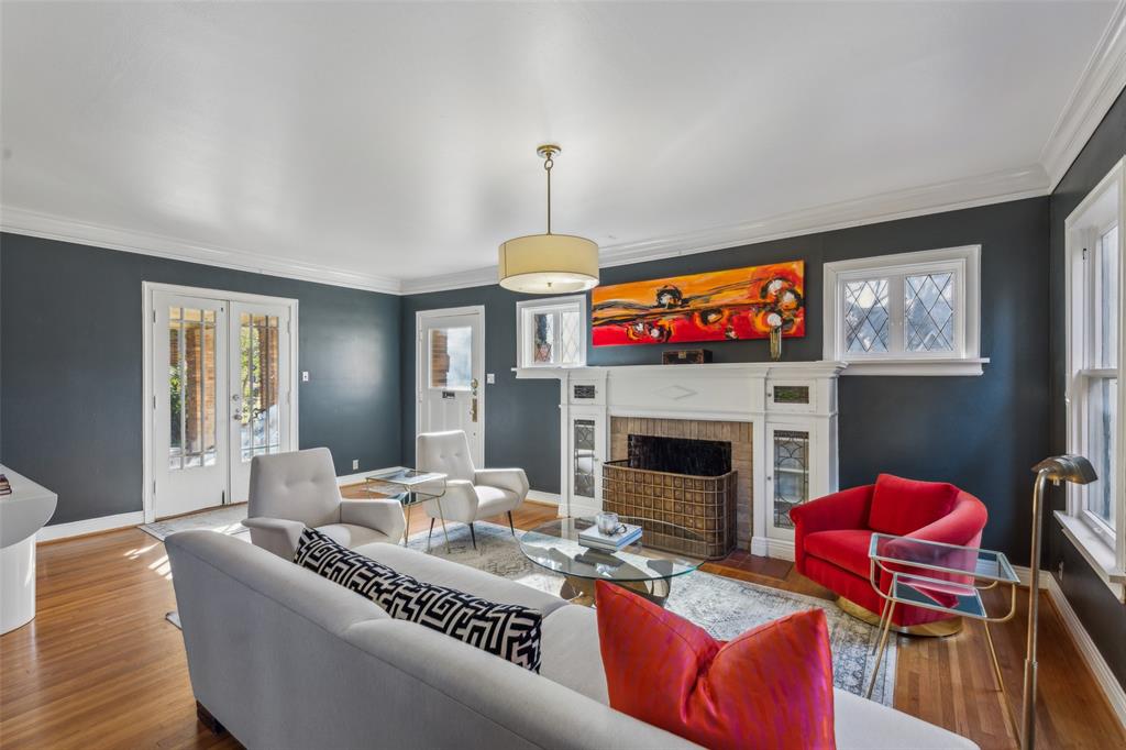 Kessler Square - Residential Lease