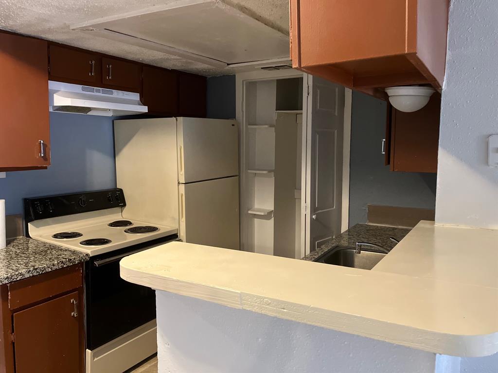 Lakeview Lofts Condos - Residential Lease