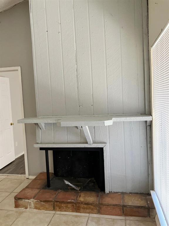 Lakeview Lofts Condos - Residential Lease