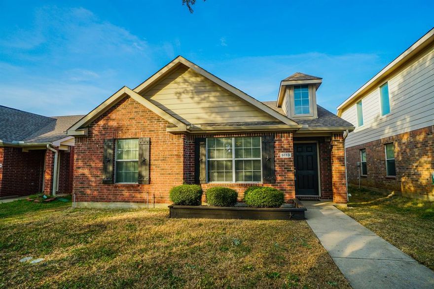 Freshly painted, no carpet -- Cute 3-2-1 one story house in Denton ISD! NEW electric range. Light & bright living area with tall ceilings. Open kitchen offers a built-in microwave, dishwasher, and stove. Primary ensuite features with double sink, garden tub, and separate shower. Split bedrooms with walk-in closets! Ceiling fan in all the rooms. On-site elementary school. Community pool and jogging trails included in amenities.