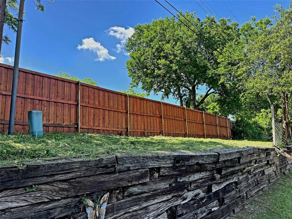 River Oaks - Residential Lease