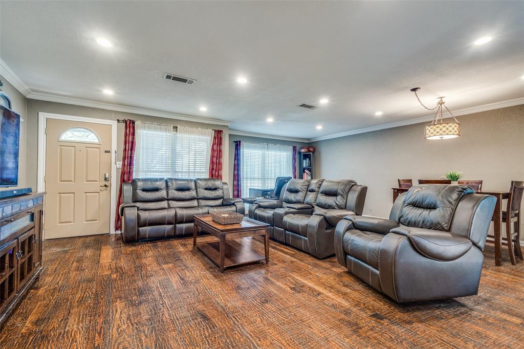 802 Lake Shore Drive