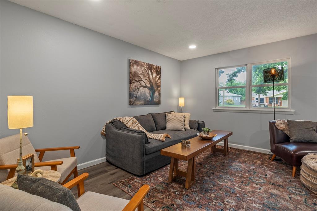 706 Henslee Drive