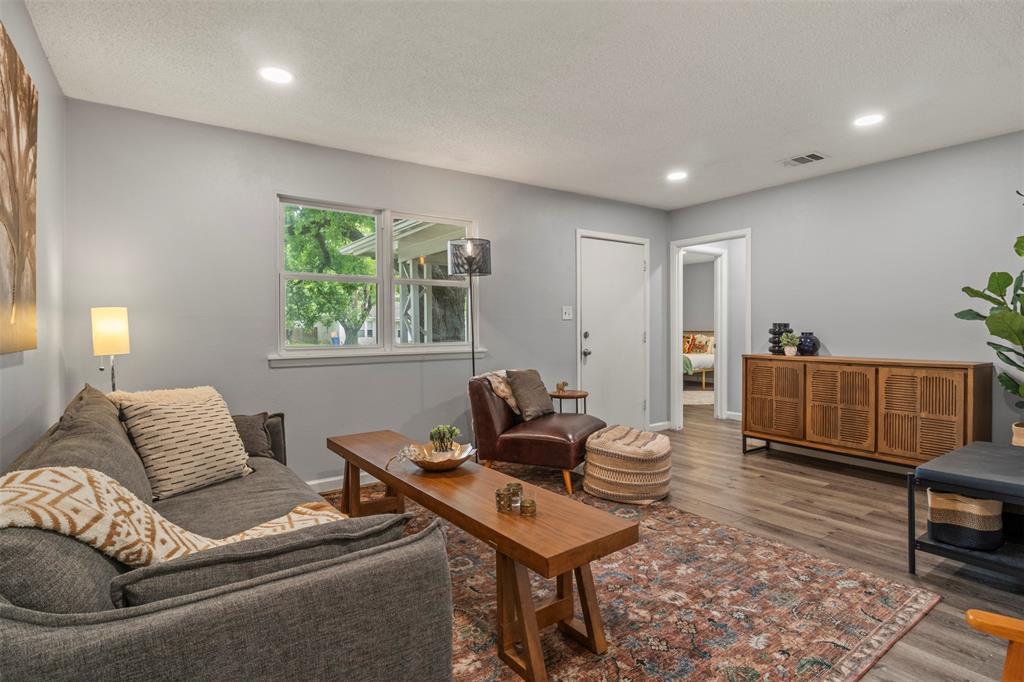 706 Henslee Drive