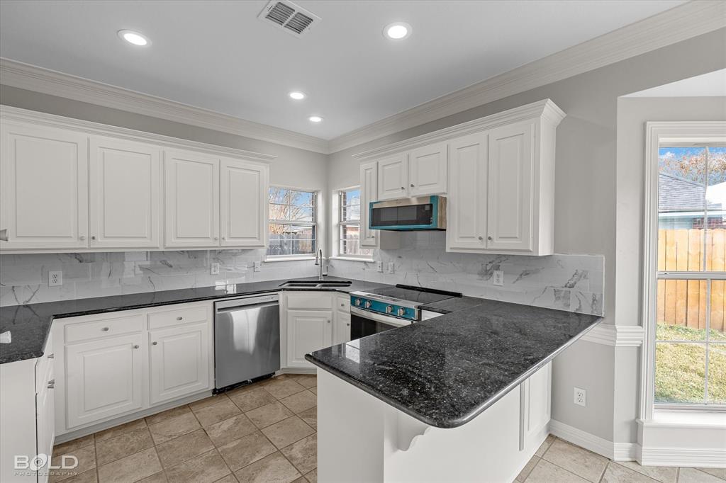 Shreveport, Louisiana 71118, United States, 3 Bedrooms Bedrooms, ,2 BathroomsBathrooms,Residential,Active,246070