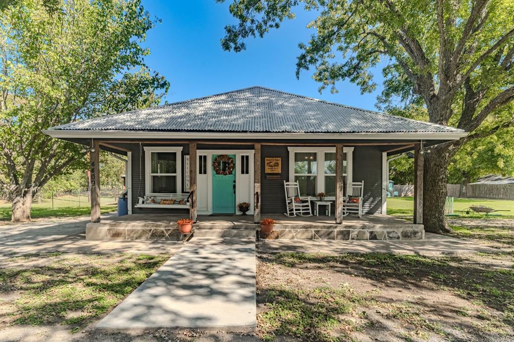 Photo of 4409 Tin Top Road, Weatherford, TX 76087 (MLS # 21421086)