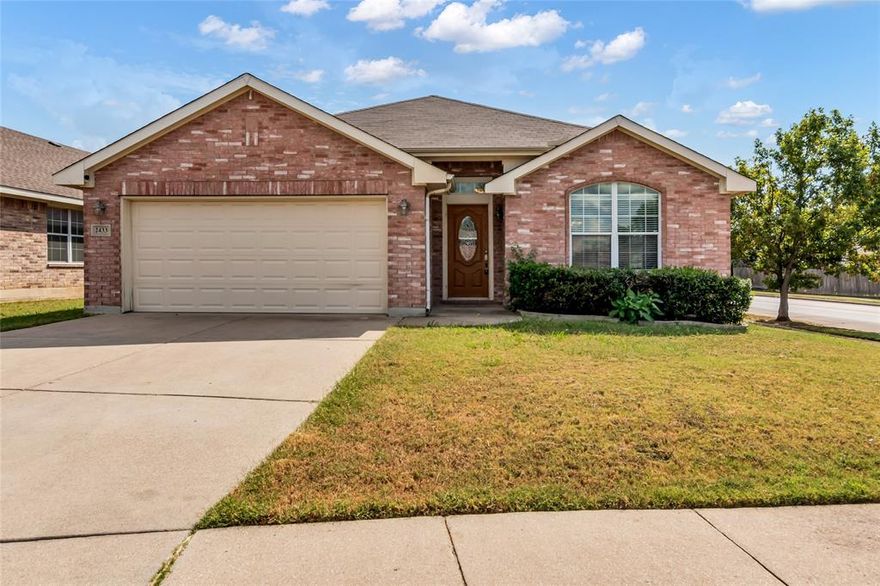 ***SELLER TO GIVE BUYER 3% CONCESSION WITH APPROVED CONTRACT***
Beautiful 3-bedroom, 2-bath home on a corner lot featuring a spacious, open floor plan in Crowley ISD. A formal living room and dining area provide the perfect backdrop for entertaining. Key features include abundant natural light, yard space, and a functional layout designed for modern living. The kitchen is fully equipped with sleek electric appliances, including a range, microwave, and dishwasher, complemented by a large island that offers additional counter space and seating. The private primary suite is a true sanctuary, boasting a spacious walk-in closet and an en-suite bathroom with a separate shower and dual vanities for added convenience. Step outside to the private, covered patio for outdoor dining or unwinding.