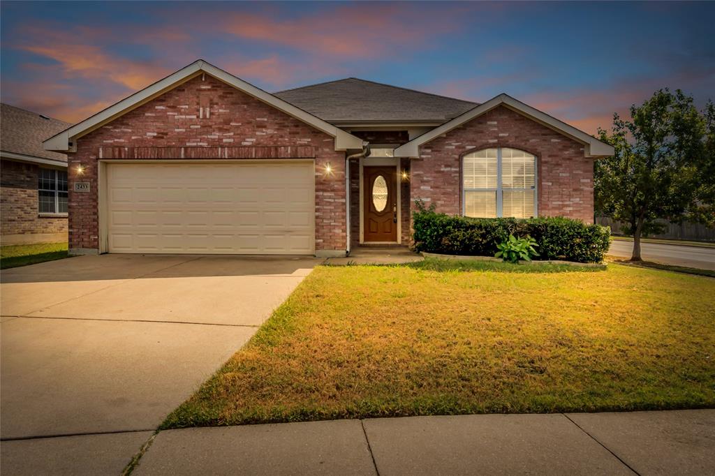 2433 Forest Creek Drive