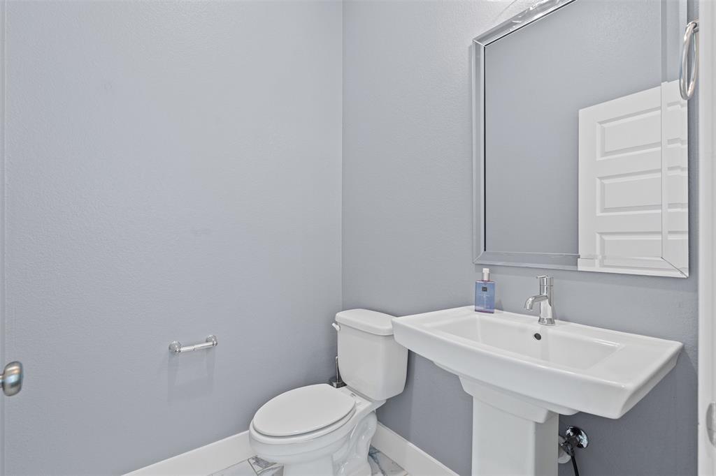 LINWOOD ADDITION - Residential Lease