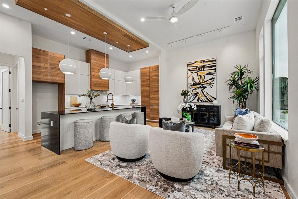 1111 Raiford Road 121