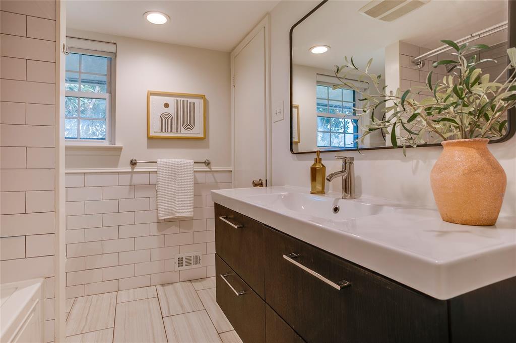 Eastwood 03 - Residential