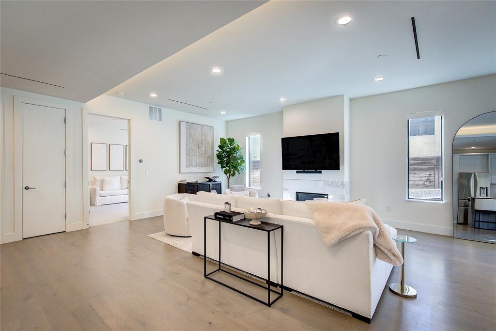 3923 Cole Avenue 103