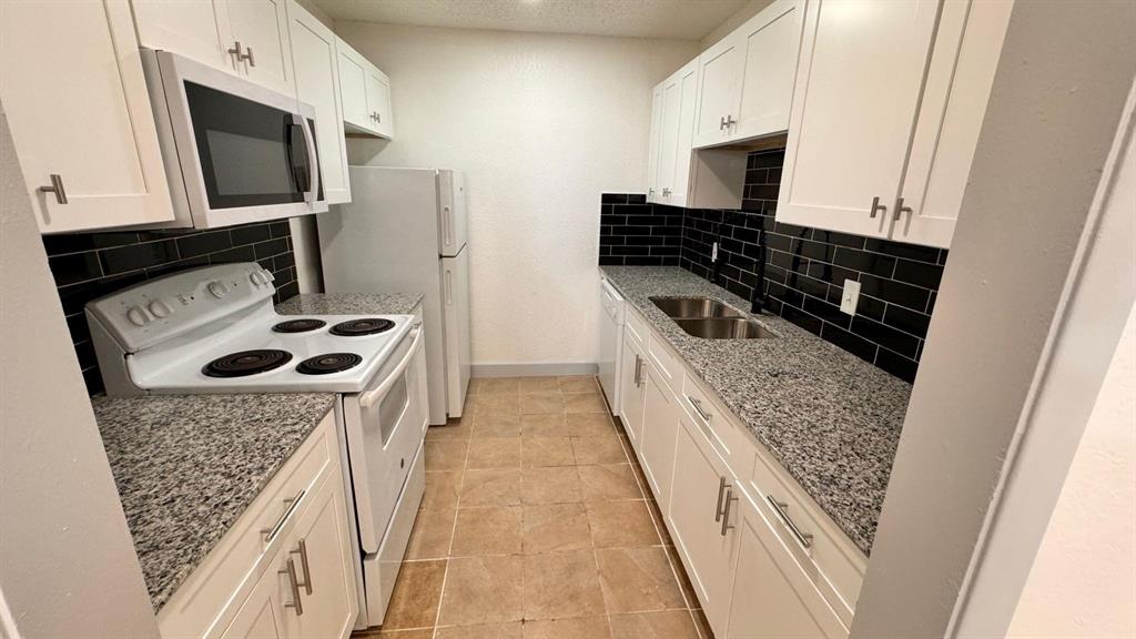 Duplex North Add - Residential Lease