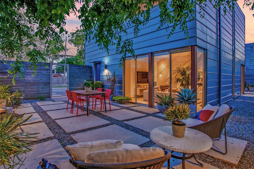2300 Annex Avenue