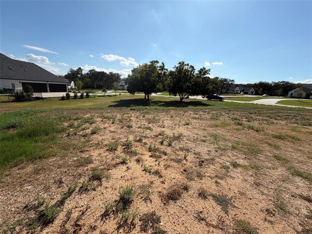 1102 Live Oak Lane