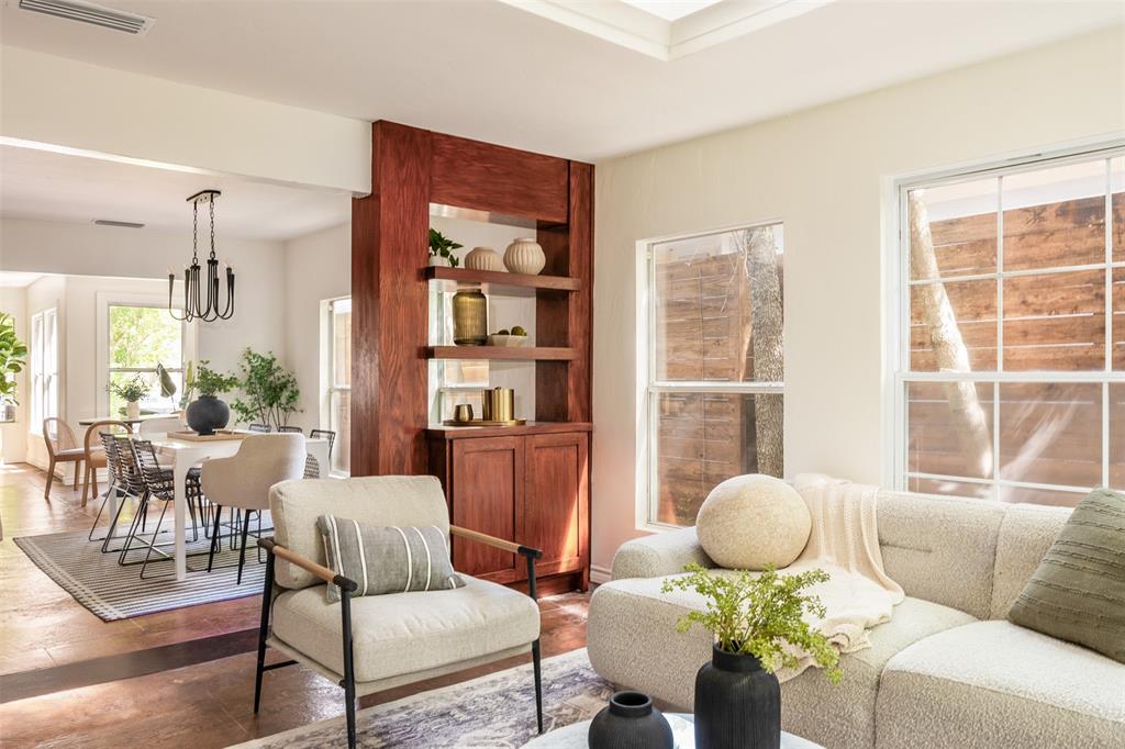 LAKE CREST - Residential