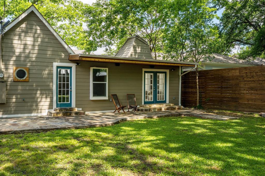 LAKE CREST - Residential