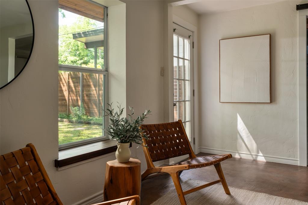 LAKE CREST - Residential